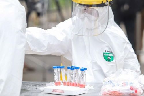 Không ghi nhận thêm ca nhiễm COVID-19 chiều 15/4, phi công Vietnam Airlines đang chuyển biến tích cực, đã nhận biết xung quanh