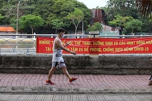 Kéo dài cách ly xã hội: Doanh nghiệp nói gì?