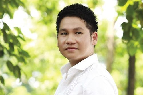 Trọng Tấn quyên góp được 15 tấn gạo cho người nghèo