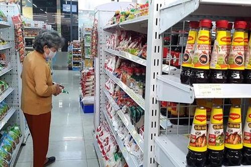 Thị trường ngày 15-4: Thịt lợn giá vẫn cao, giá rau 'hạ nhiệt'