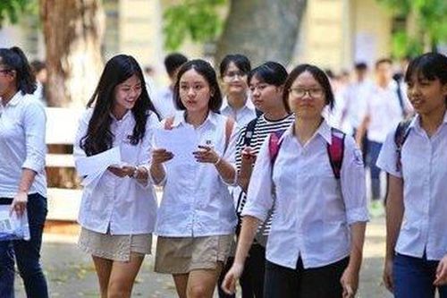 Hà Nội tuyển sinh lớp 10 trước ngày 15/8