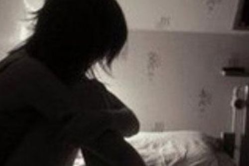 Tạm giữ người đàn ông sống như vợ chồng với nữ sinh lớp 8