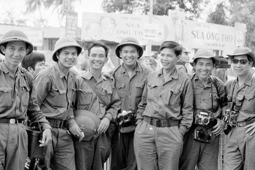 45 năm Ngày giải phóng hoàn toàn miền Nam (30/4/1975 – 2020): Phóng viên TTXVN trong Chiến dịch Hồ Chí Minh