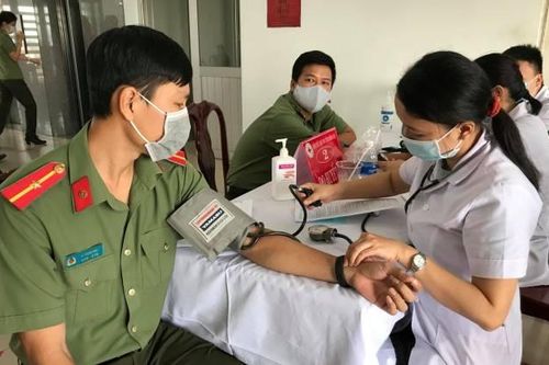 Hơn 1.100 cán bộ, chiến sĩ công an tham gia hiến máu