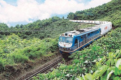 Đường sắt giữ nguyên lịch chạy tàu đến ngày 23-4