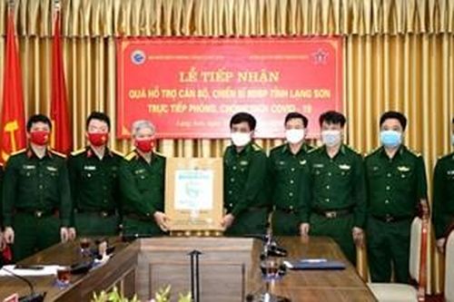 Báo Quân đội nhân dân trao thiết bị, vật tư y tế tặng Bộ CHQS và BĐBP tỉnh Lạng Sơn