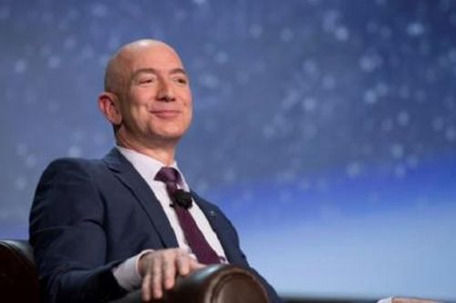 Ông chủ Amazon bỏ túi 24 tỷ USD bất chấp dịch Covid-19