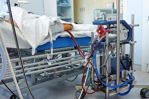 Diễn biến ca nhiễm Covid-19 của phi công người Anh: Dịch rửa phế quản đã âm tính