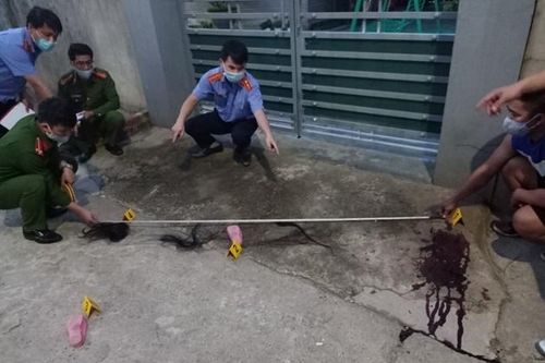 Bắt khẩn cấp đối tượng dùng dao truy sát bố vợ và con riêng của vợ