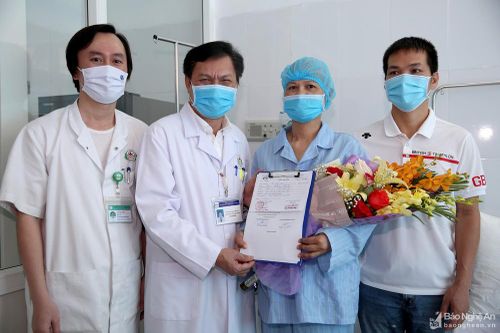Bệnh nhân ung thư máu đầu tiên được ghép tế bào gốc thành công tại Bệnh viện HNĐK Nghệ An