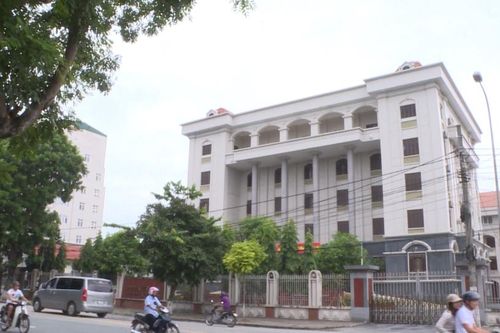 Mạo danh cán bộ Kho bạc Nhà nước tỉnh Thái Bình để bán sách, tài liệu
