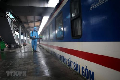 Đường sắt kiến nghị tăng tàu khách trên tuyến Hà Nội-TP. Hồ Chí Minh