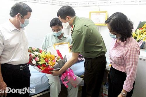 Báo động tình trạng chống người thi hành công vụ
