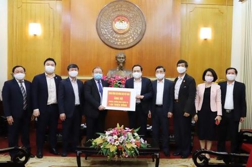 Gần 1.600 tỷ đồng ủng hộ phòng chống COVID-19