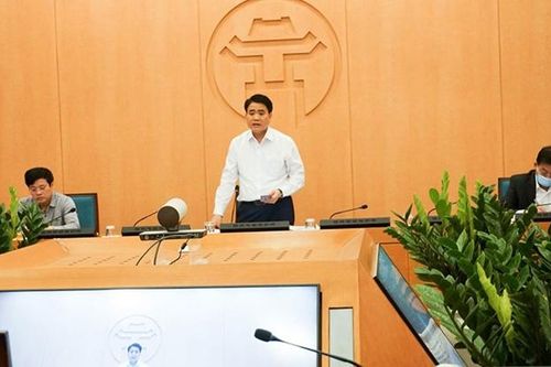 Hà Nội tổ chức xét nghiệm Covid-19 cho tiểu thương các khu chợ đầu mối