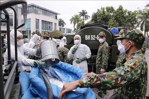 Khoảng trống - một bài thơ truyền niềm tin và hy vọng trong cuộc chiến đẩy lùi đại dịch