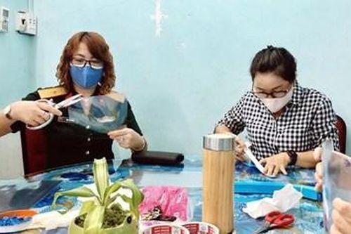 Những tấm chắn yêu thương