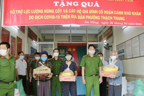 Giúp người nghèo vơi gánh nặng mưu sinh
