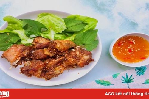 Vịt chiên ngũ vị chấm mắm gừng