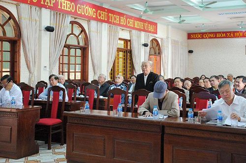 Phát huy trí tuệ đóng góp vào dự thảo văn kiện đại hội Ðảng