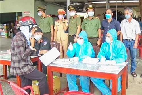 Tiếp tục thực hiện nghiêm việc giãn cách xã hội