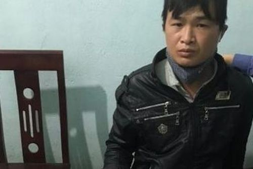 Con nghiện nhiễm HIV vận chuyển 5.000 viên hồng phiến