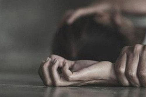 Nhờ bắt ghen, người phụ nữ bị cháu chồng cưỡng hiếp