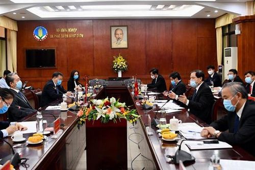 Đề nghị Trung Quốc kéo dài thời gian thông quan để gỡ khó cho xuất khẩu nông sản Việt Nam