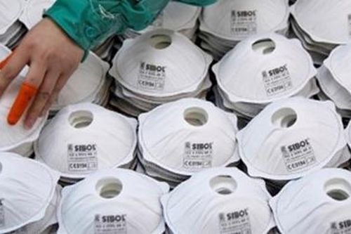 Thổ Nhĩ Kỳ phát khẩu trang miễn phí cho người dân