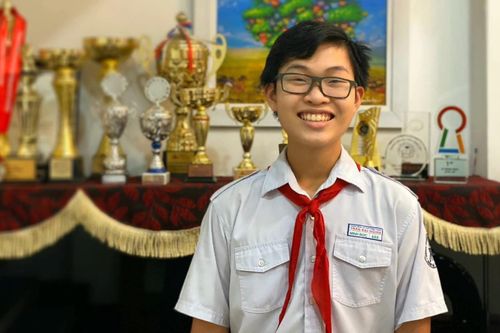 Nam sinh TP.HCM gây quỹ hơn 33 triệu ủng hộ người dân vùng hạn mặn