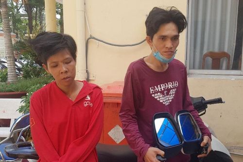 Cặp đôi nghiện ma túy, trộm kính ôtô ở TP.HCM sa lưới