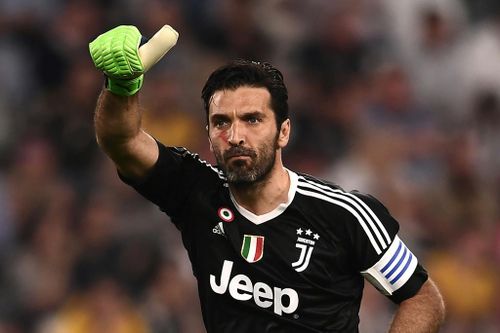 Buffon mòn mỏi trên hành trình chống lại bi kịch