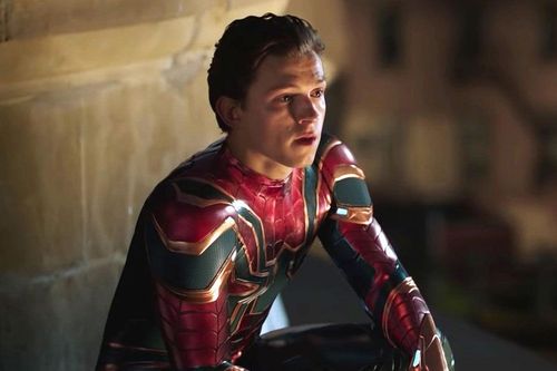 Không còn Tony Stark, ai sẽ cứu giúp Người Nhện khi vướng vào lao lý?