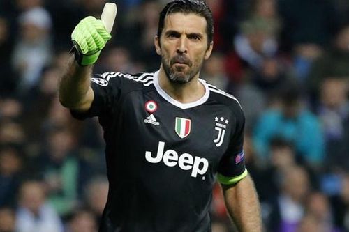 Buffon sắp gia hạn với Juventus, sẵn sàng thi đấu đến 50 tuổi