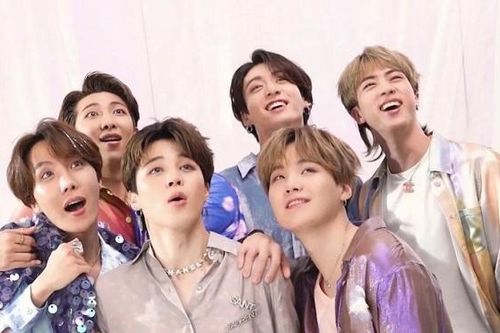 ARMY hạnh phúc 'sống đi chết lại' khi xem Bang Bang Con của BTS