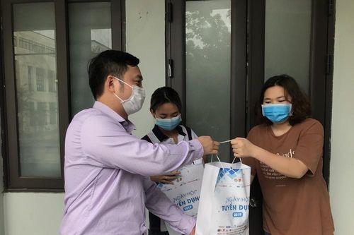 Đoàn Thanh niên HV Tài chính đa dạng các hoạt động hỗ trợ sinh viên trong mùa COVID-19