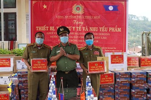Nhiều đơn vị tại Thừa Thiên-Huế chung tay giúp nước bạn Lào phòng, chống dịch Covid-19