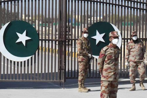 Dịch Covid-19: Mỹ cấp hơn 8 triệu USD cho Pakistan, UAE phạt nặng hành vi thông tin y tế sai lệch
