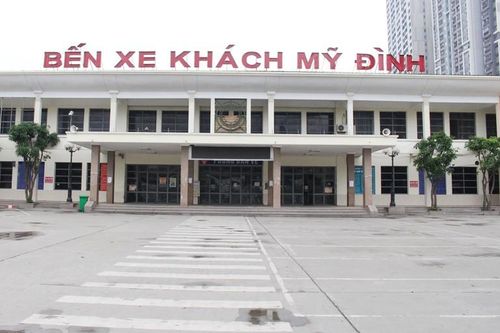 Hình ảnh trái ngược ở các bến xe Hà Nội trong dịch COVID-19