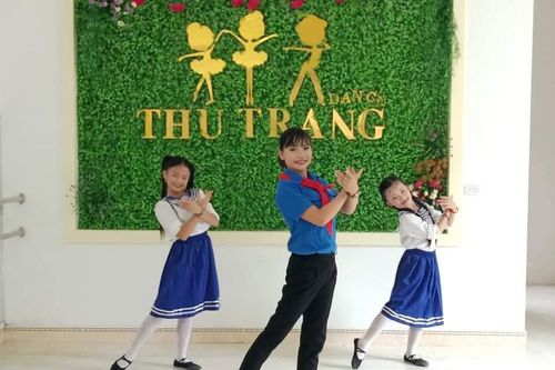 Hành trình vượt khó của đôi vợ chồng trẻ 'ham' thiện nguyện