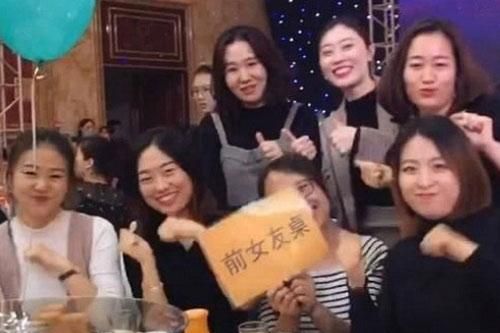 Tổ chức đám cưới nhưng chú rể lại dành hẳn một bàn cho 7 người này khiến cô dâu 'choáng váng'