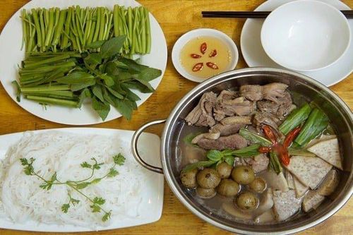 Thơm ngon vịt om sấu