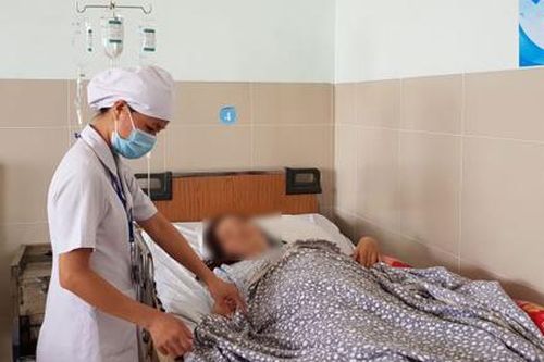 Cứu sống người phụ nữ có máu đục như sữa
