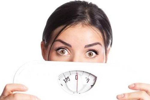 Lý giải nguyên nhân khiến bạn ăn ít mà vẫn tăng cân