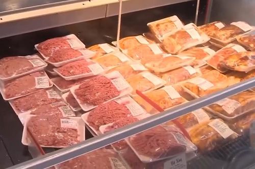 Thịt lợn nhập khẩu Ba Lan, Canada giảm giá để bình ổn thị trường