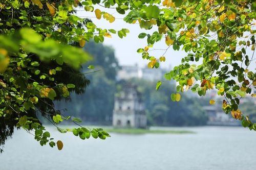 Phố tháng tư - phố dài nỗi nhớ