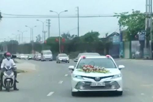 Kỷ luật khiển trách Phó Giám đốc Bệnh viện Đa khoa huyện Hương Khê