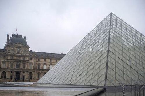 Paris công bố các biện pháp đối phó dịch sau khi chấm dứt phong tỏa