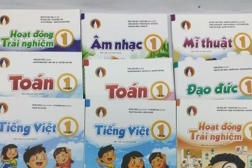 Chọn sách giáo khoa phải để cho các nhà trường quyết định