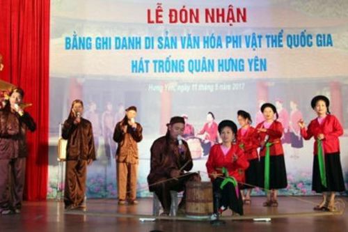 Về Dạ Trạch lắng lòng trong giai điệu Trống quân